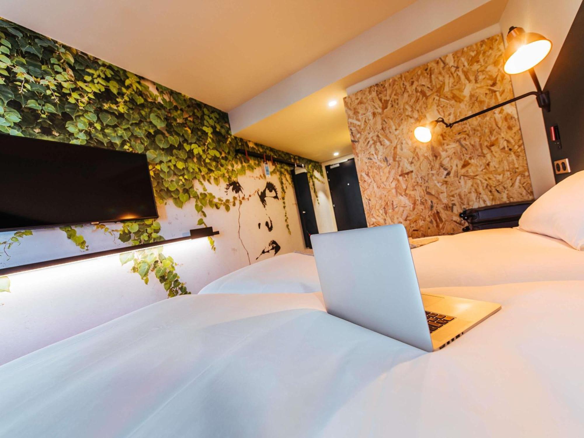 Ibis Styles Rouen Centre Rive Gauche Hotel Exterior foto